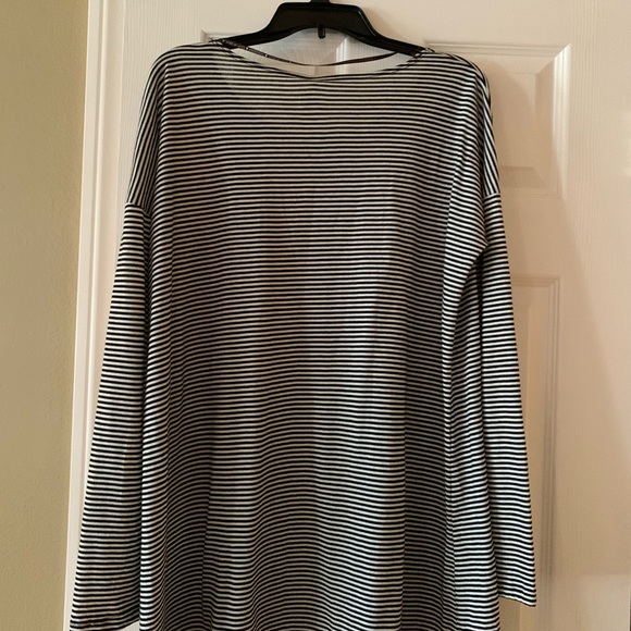 BRAND NEW Volcom B&W Striped Dress (Large) - Picture 2 of 3